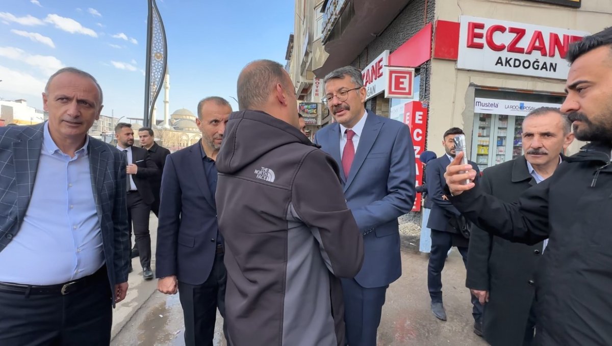 Bakan Yardımcısı Çelik'ten duygusal veda: "Hakkınızı helal edin"