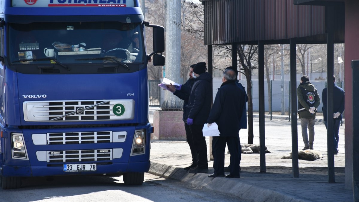 Bakan Yardımcısı Eldemir, Gürbulak Sınır Kapısı’nda incelemelerde bulundu