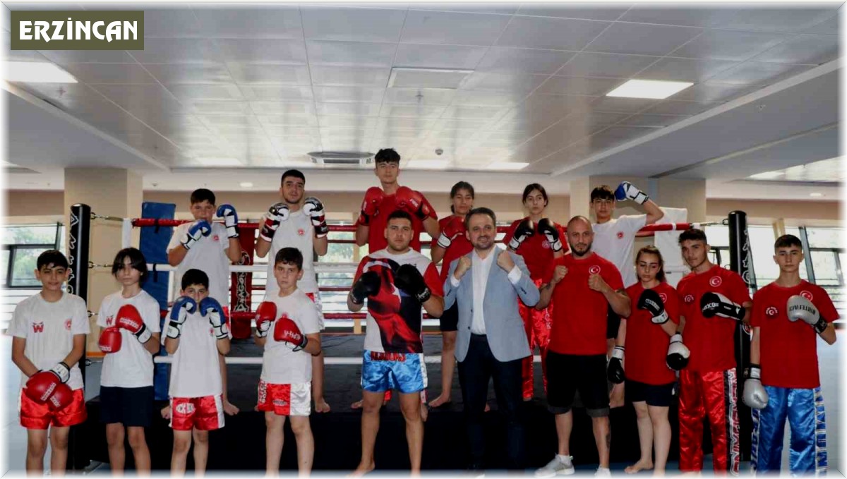 Bakan Yardımcısı Eminoğlu Erzincan'da genç sporcularla buluştu