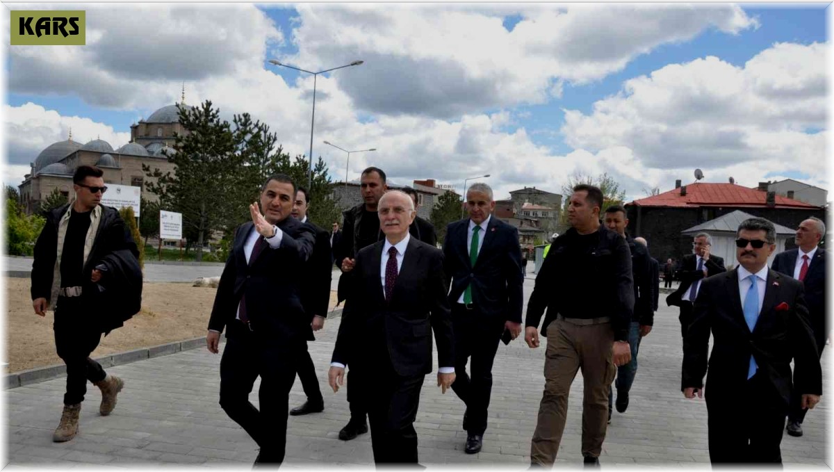 Bakan yardımcısı Erdil Kars'ta