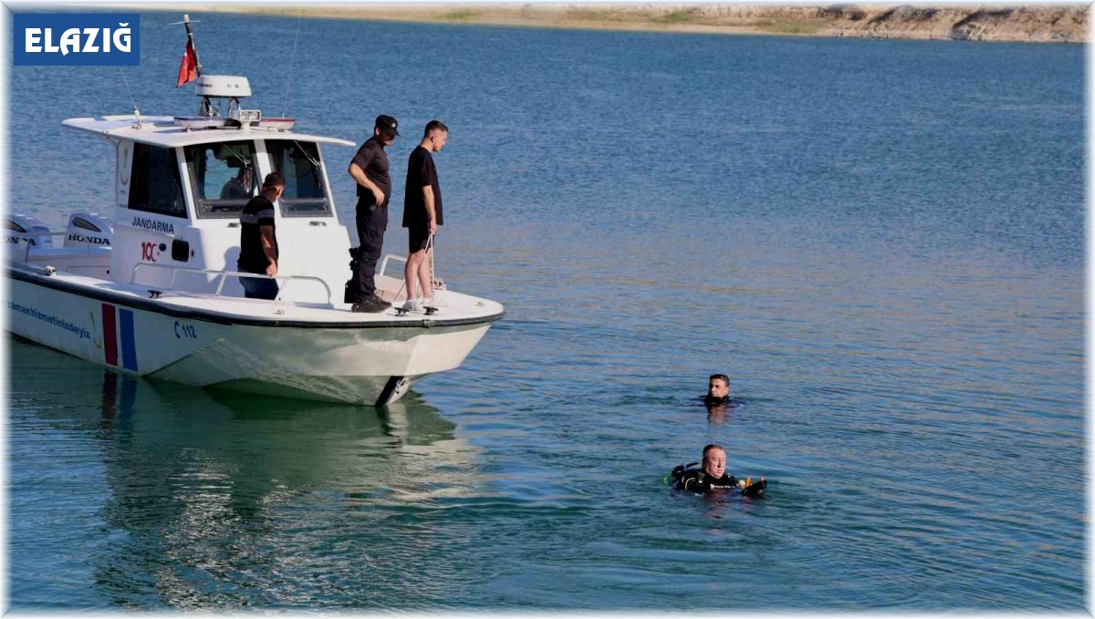 Baraj gölüne giren genç kayboldu, arama çalışmaları sürüyor