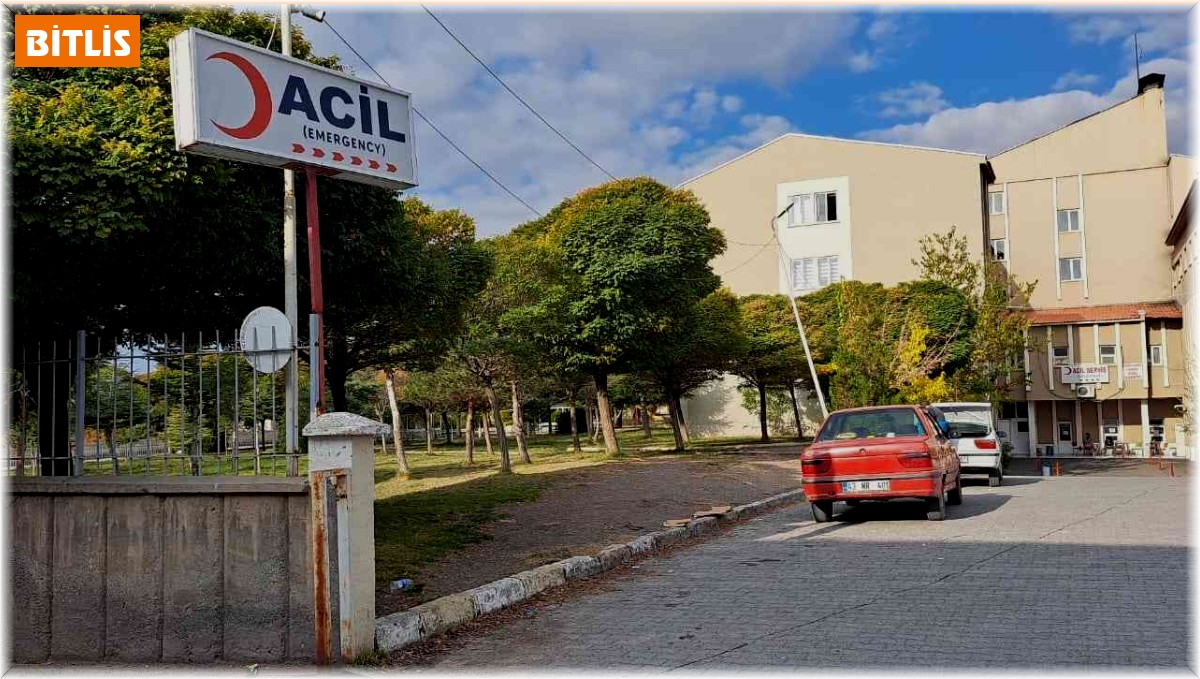 Başıboş köpeklerin ısırdığı çocuklar kuduz oldu