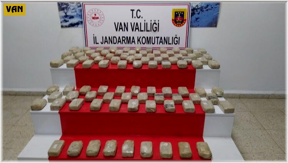 Başkale'de 47 kilo 708 gram eroin ele geçirildi