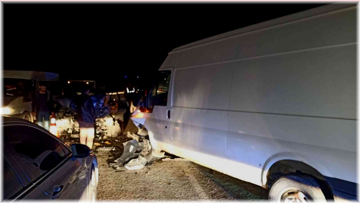 Başkale'de iki araç çarpıştı: 4 yaralı