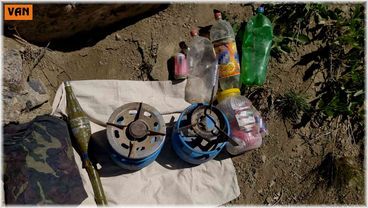 Başkale'de mühimmat ele geçirildi