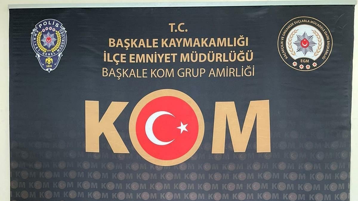 Başkale'de silah ve mühimmat ele geçirildi
