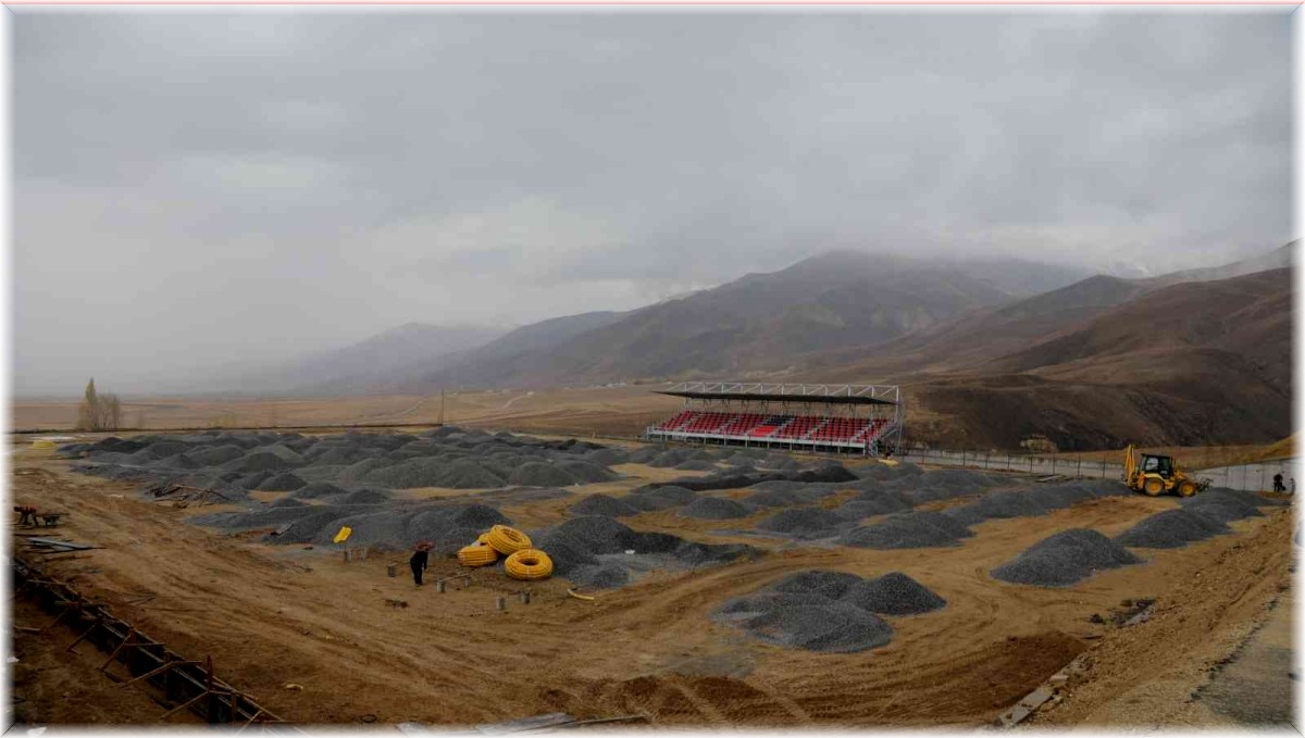 Başkale'de spora dev yatırım