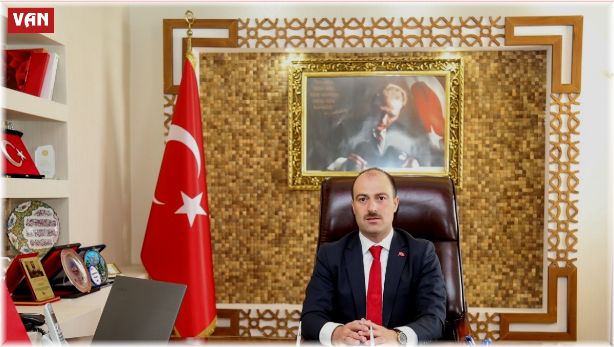 Başkale Kaymakamı Mustafa Çelik Göreve başladı