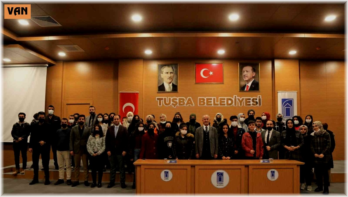 Başkan Akman'dan YKS kursuna katılan öğrencilere 'sınav ücreti' müjdesi