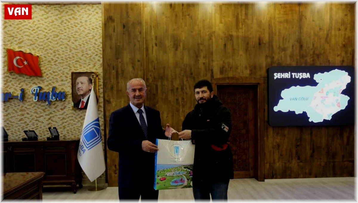 Başkan Akman en çok atık pil toplayan okulları ödüllendirdi