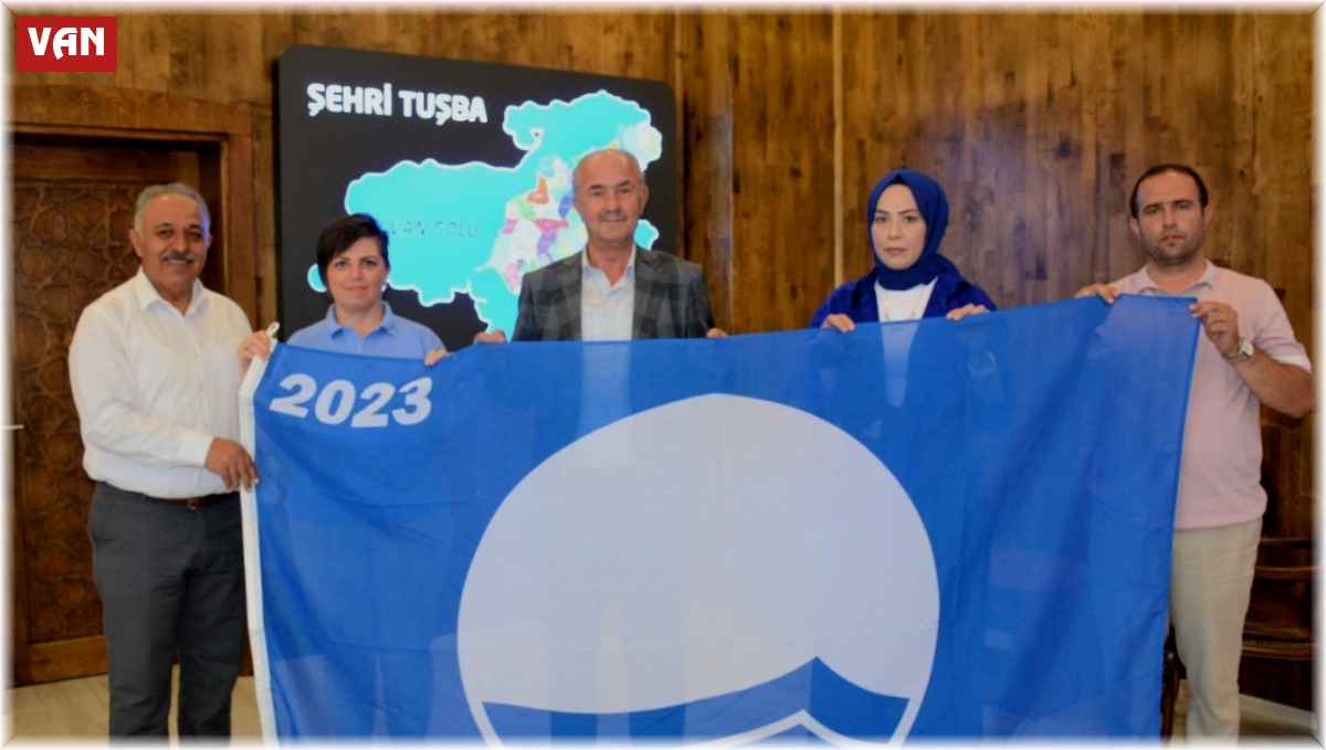 Başkan Akman, 'Mavi Bayrağı' bir kez daha teslim aldı