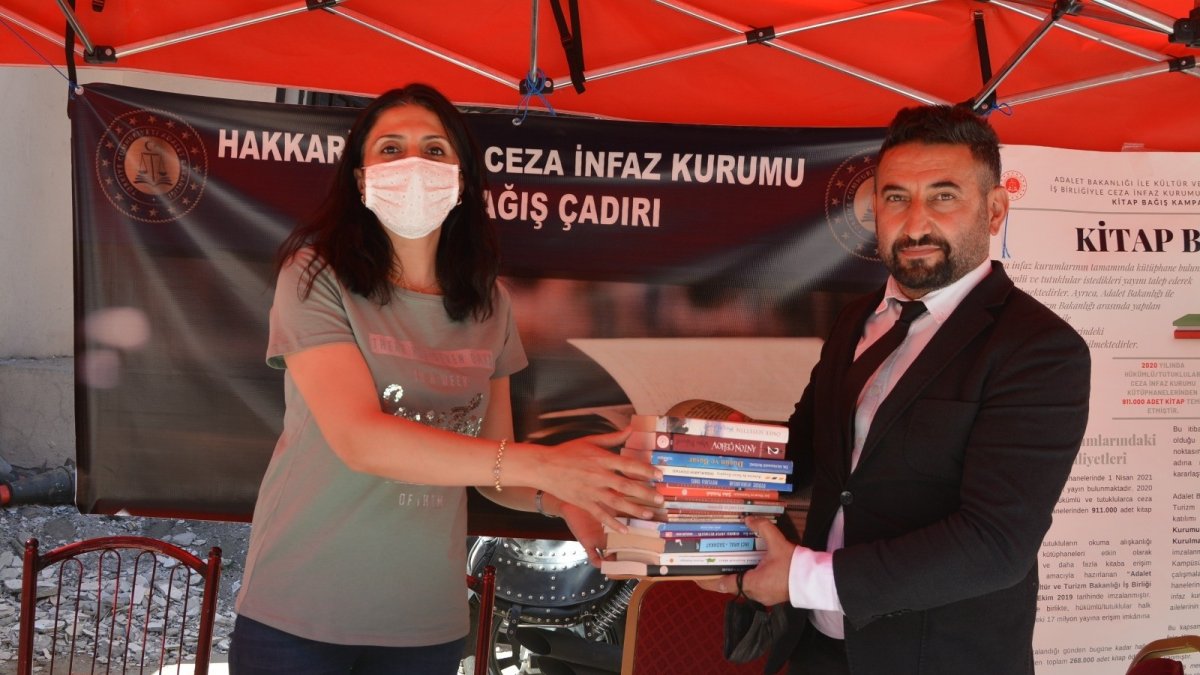 Başkan Arslan'dan mahkumlar için kitap bağışı