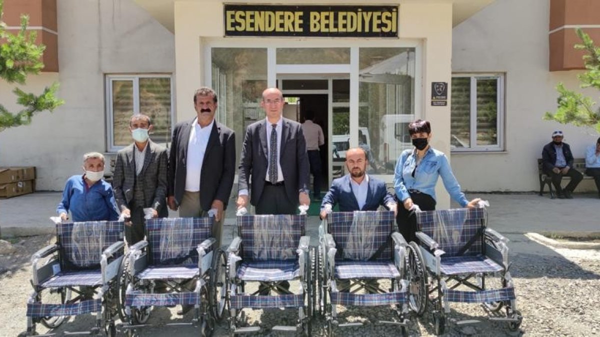 Başkan Büyüksu'dan engelli bireylere destek