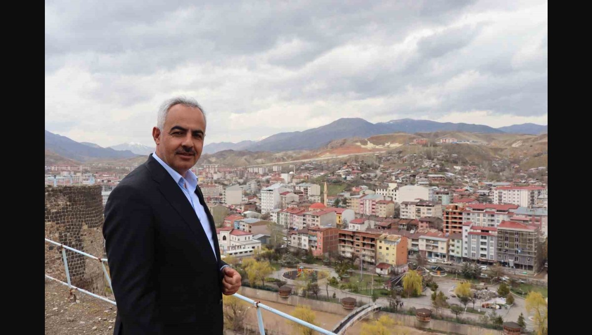 Başkan Çelebi: "Her şey Oltu için"