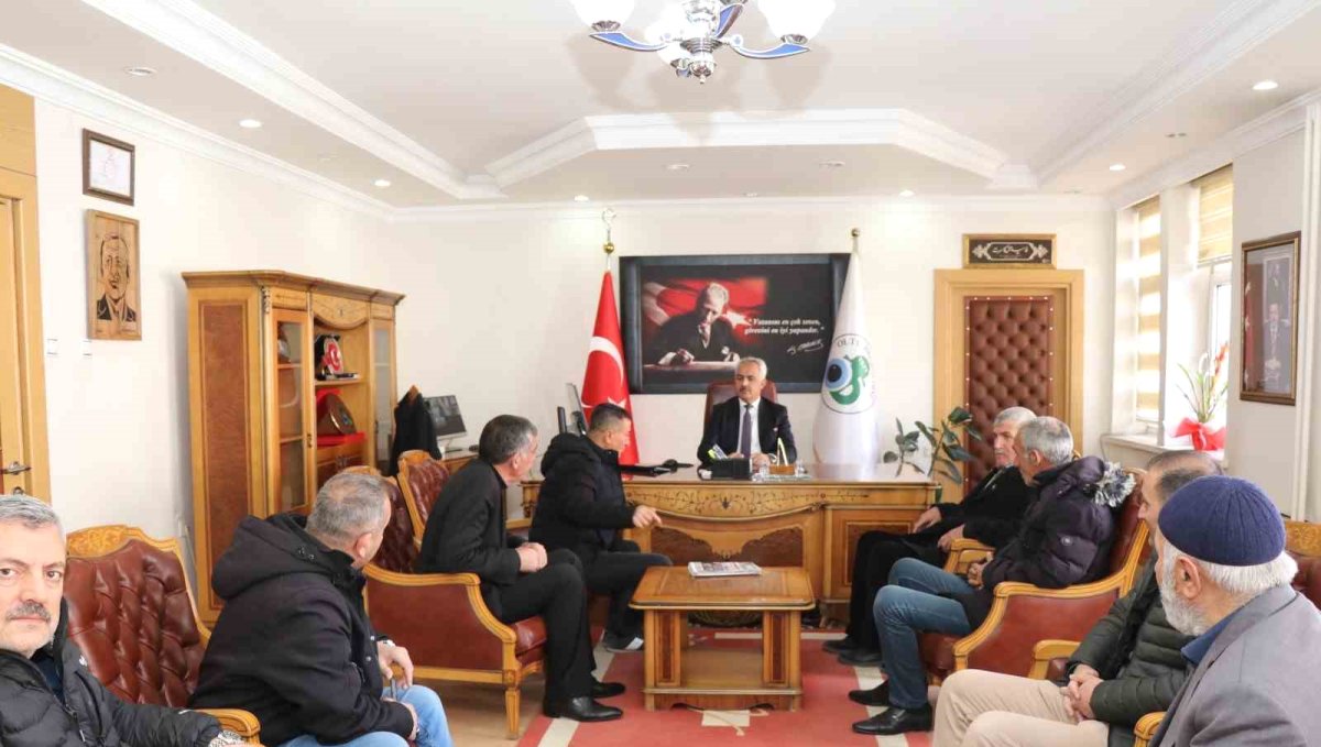 Başkan Çelebi vatandaşların sorunlarını dinledi