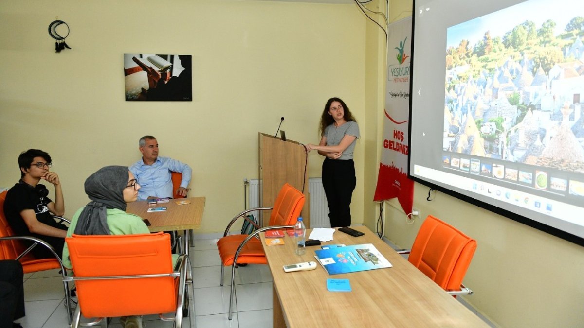 Başkan Çınar'dan kursiyerlere ziyaret