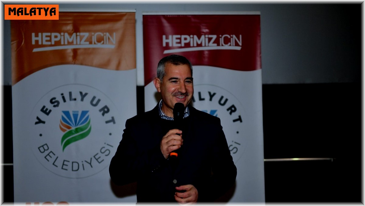 Başkan Çınar'dan öğrencilere karne hediyesi