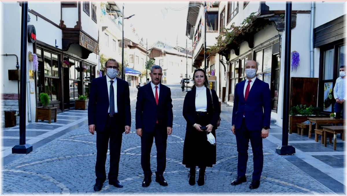 Başkan Çınar, Doğan'ı kültür evlerinde ağırladı