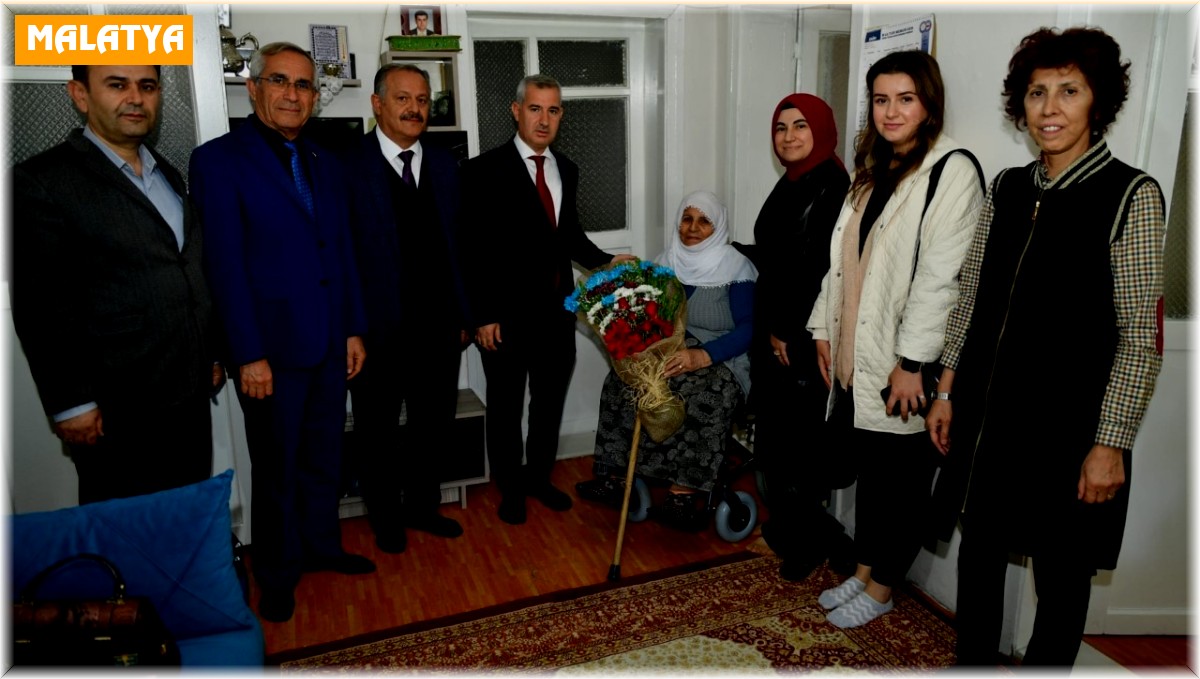 Başkan Çınar, engelli araç talebini yerine getirdi