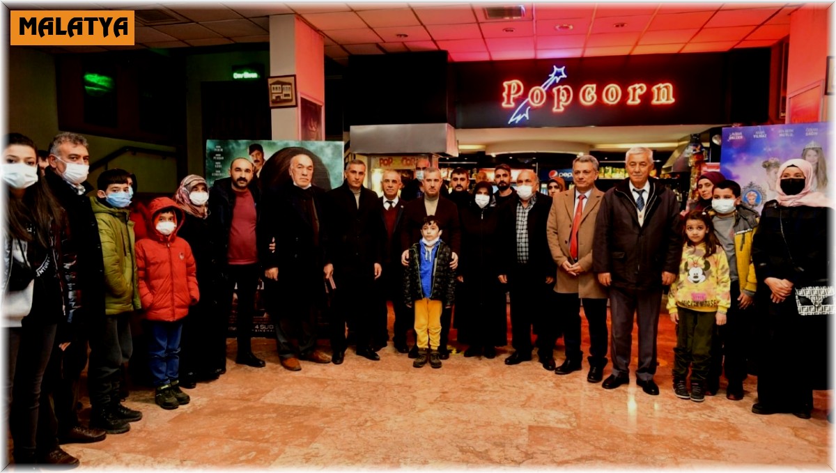 Başkan Çınar, 'Eren' filmini şehit yakınları ve gazilerle birlikte izledi