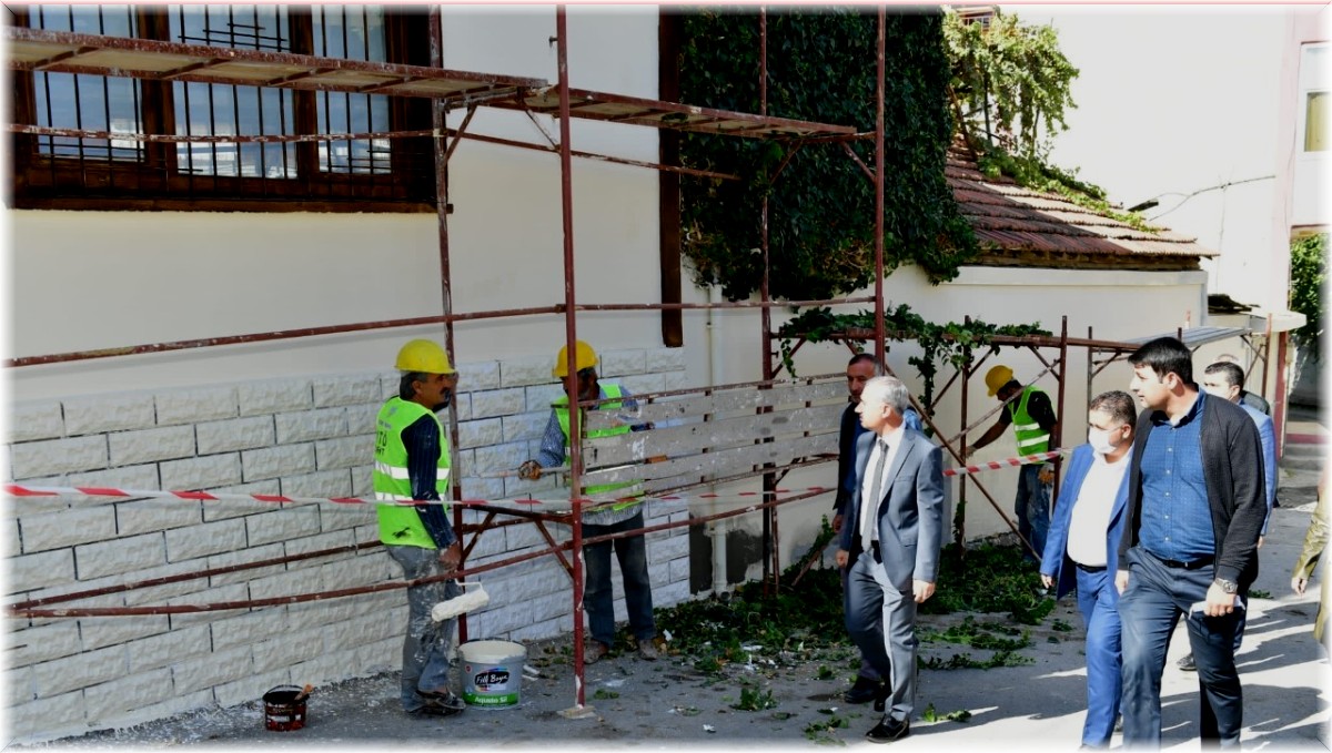 Başkan Çınar, sokak sağlıklaştırma çalışmalarını inceledi
