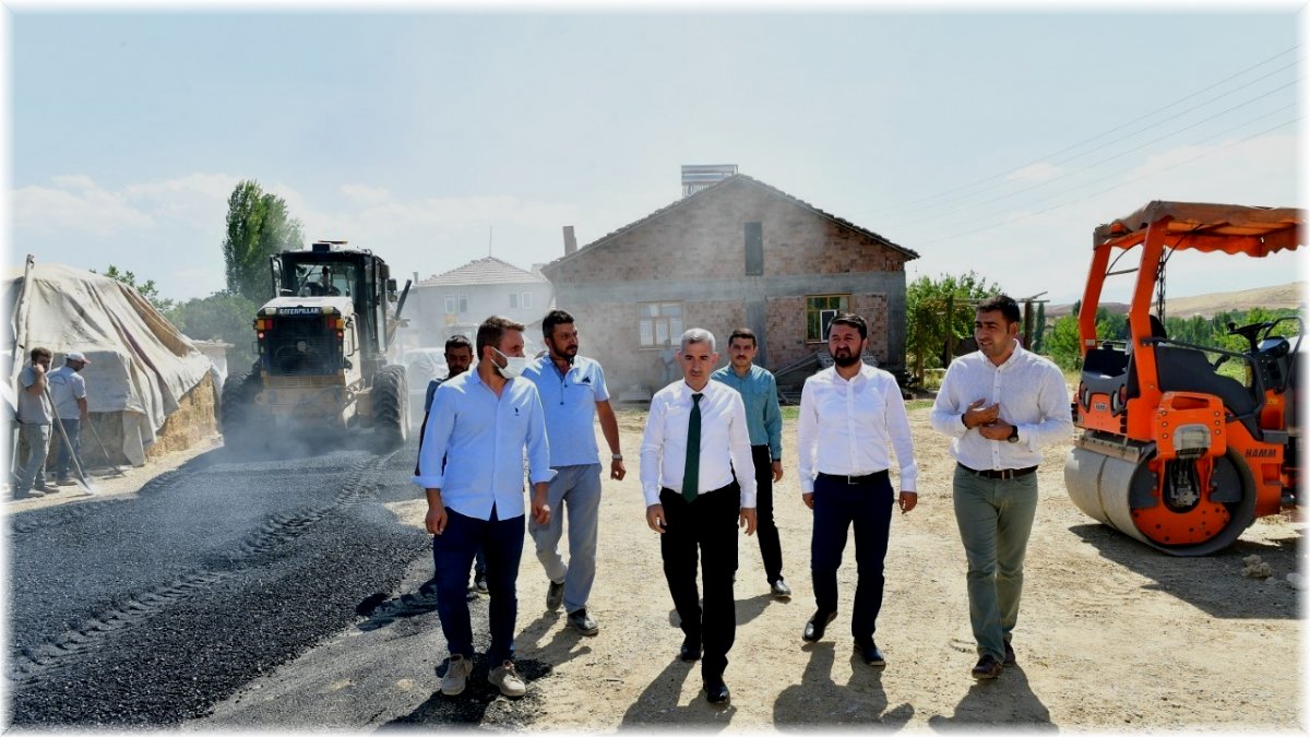 Başkan Çınar, yol yenileme çalışmalarını inceledi