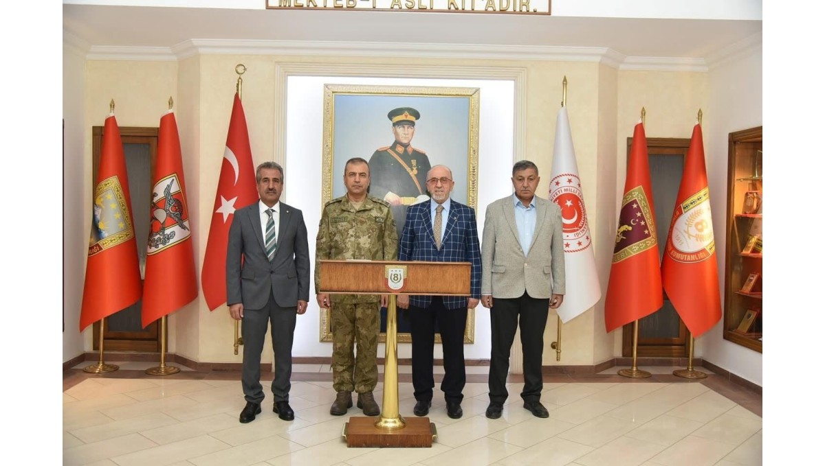 Başkan Dumandağ, Kolordu Komutanı Durmaz ile bir araya geldi