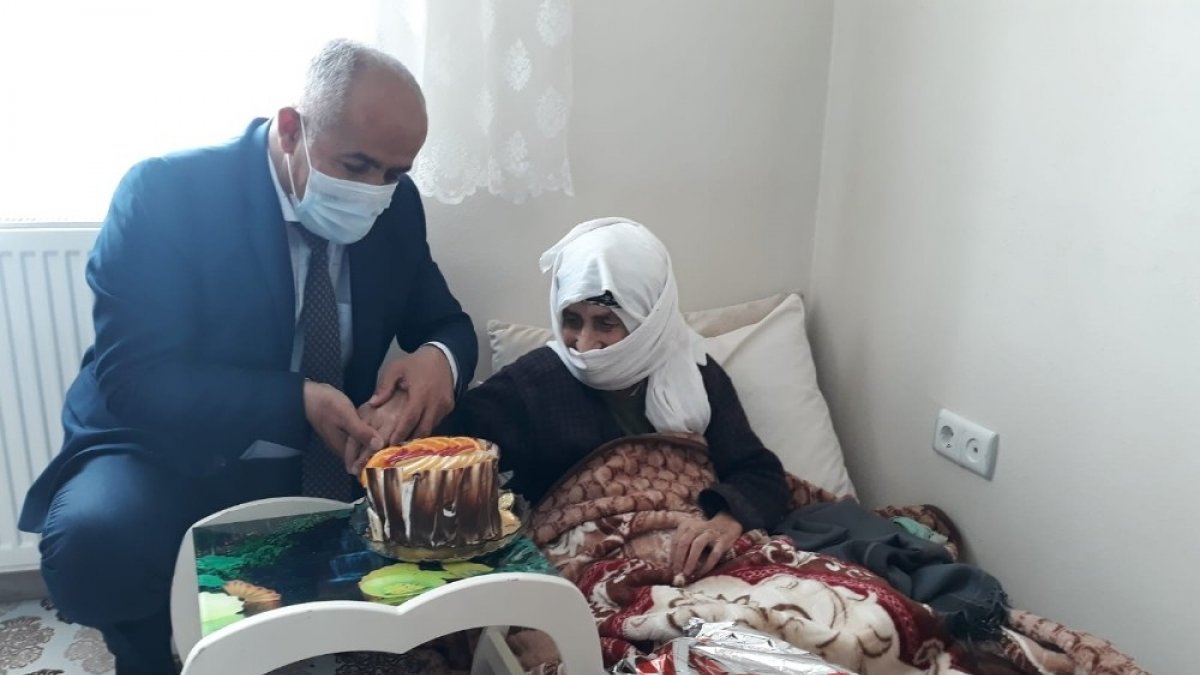 Başkan Ensari yaşlıları unutmadı