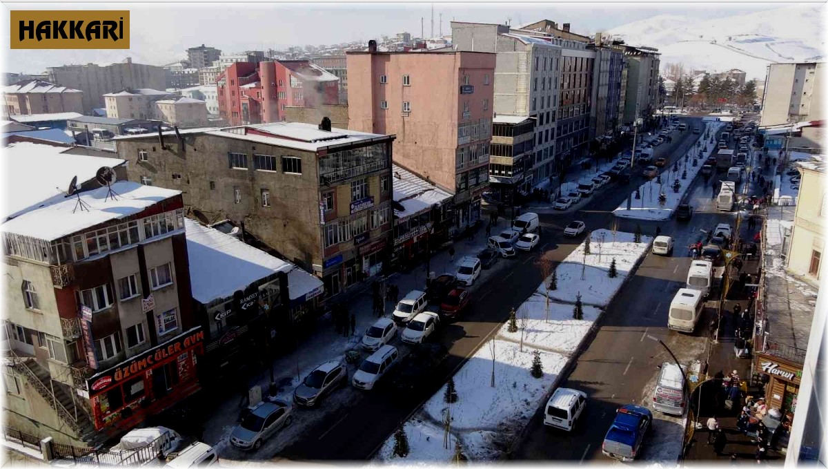 Başkan Geçirgen: "Döviz kurunun düşmesiyle artık marketler de indirim getirmeli"