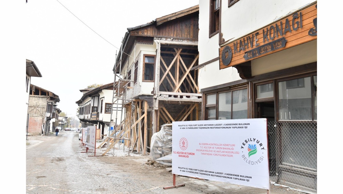 Başkan Geçit, "Kadim Çırmıhtı, Köy Evleri ve restorasyon projeleriyle ayağa kalkıyor"