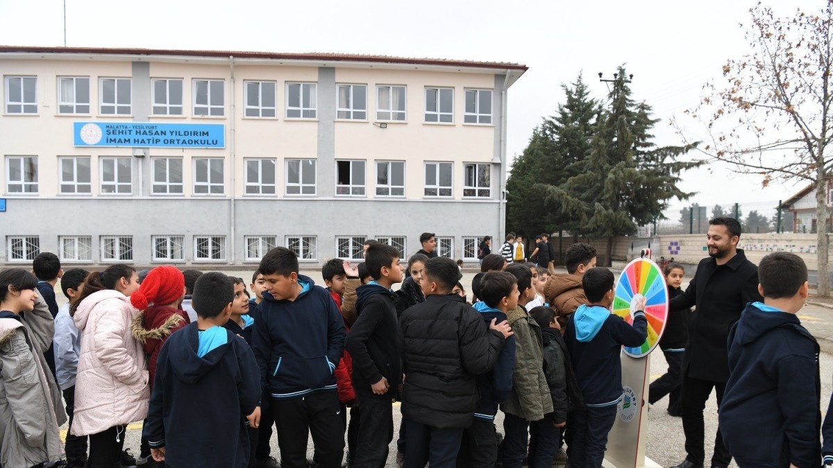 Başkan Geçit: "Spor istasyonları projemize başladık"