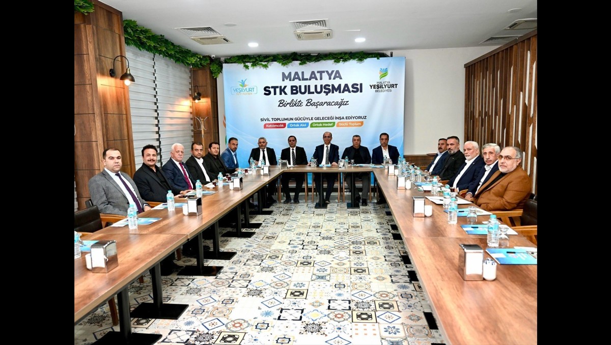 Başkan Geçit'ten iş dünyasıyla ekonomik istişare toplantısı