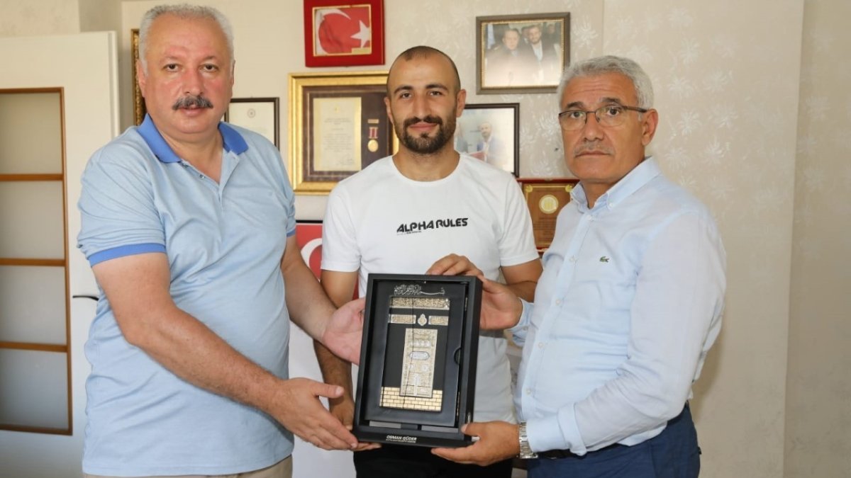 Başkan Güder'den 15 Temmuz ziyareti