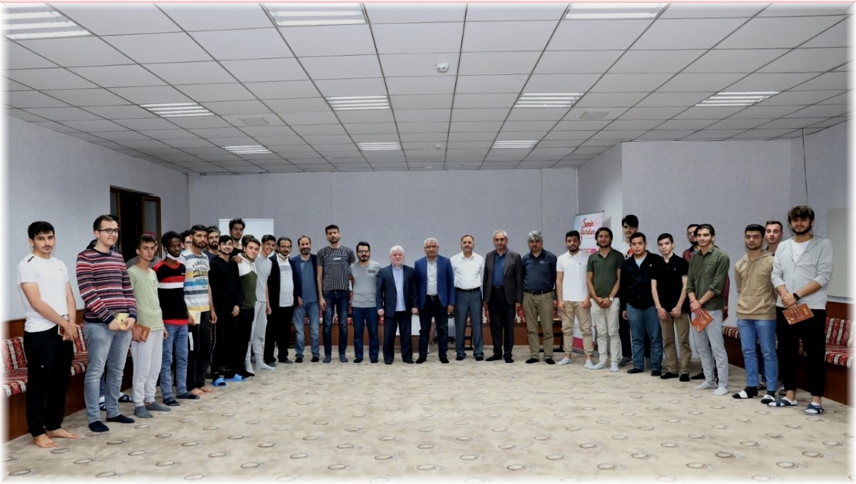 Başkan Güder'den öğrencilere altın öğütler