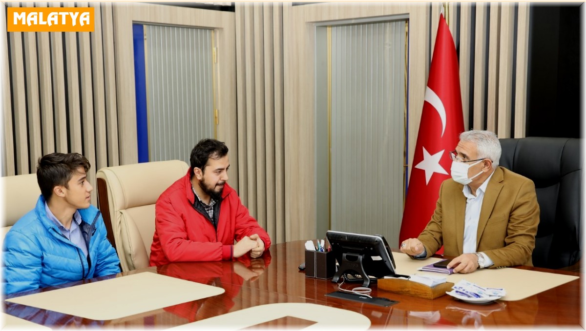 Başkan Güder, gençlere tecrübelerini aktardı