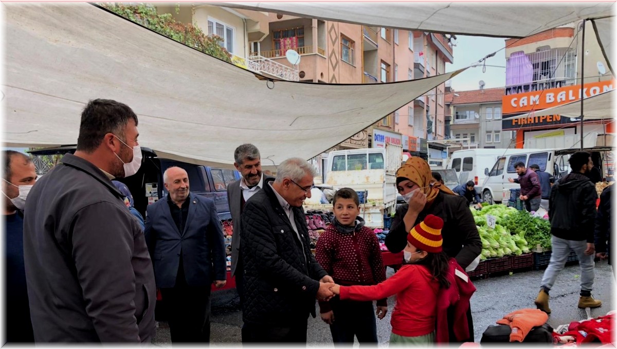 Başkan Güder, pazarcı esnaflarını ziyaret etti