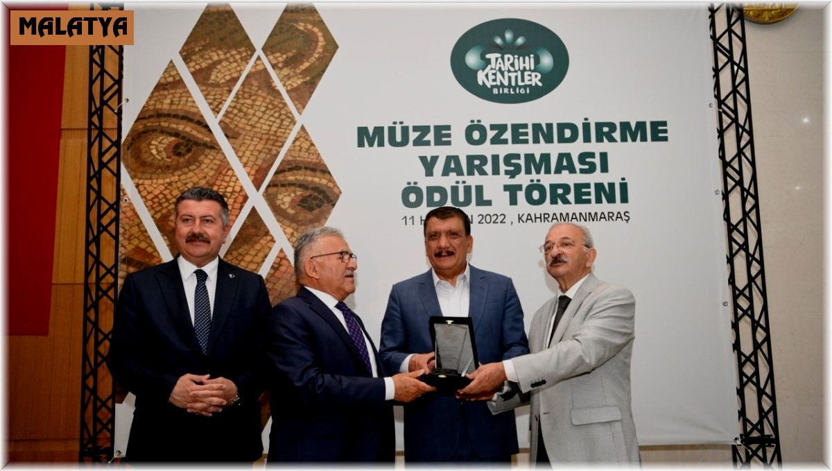 Başkan Gürkan'a Tarihi Kentler Birliği'nden jüri özel ödülü