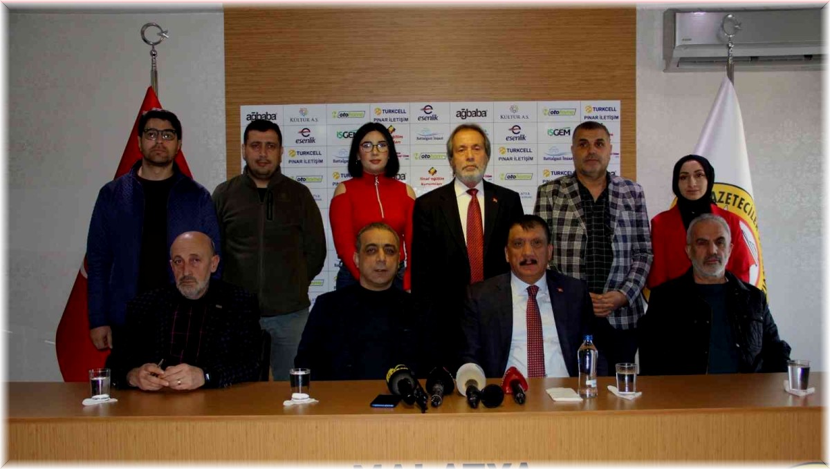 Başkan Gürkan: "Bina çökmesi olayı bize ders olması lazım"