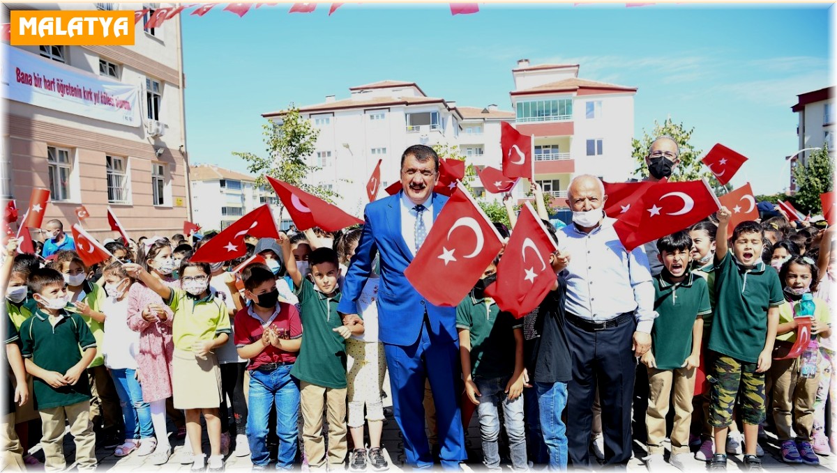 Başkan Gürkan'dan eğitimde yüksek standart vurgusu