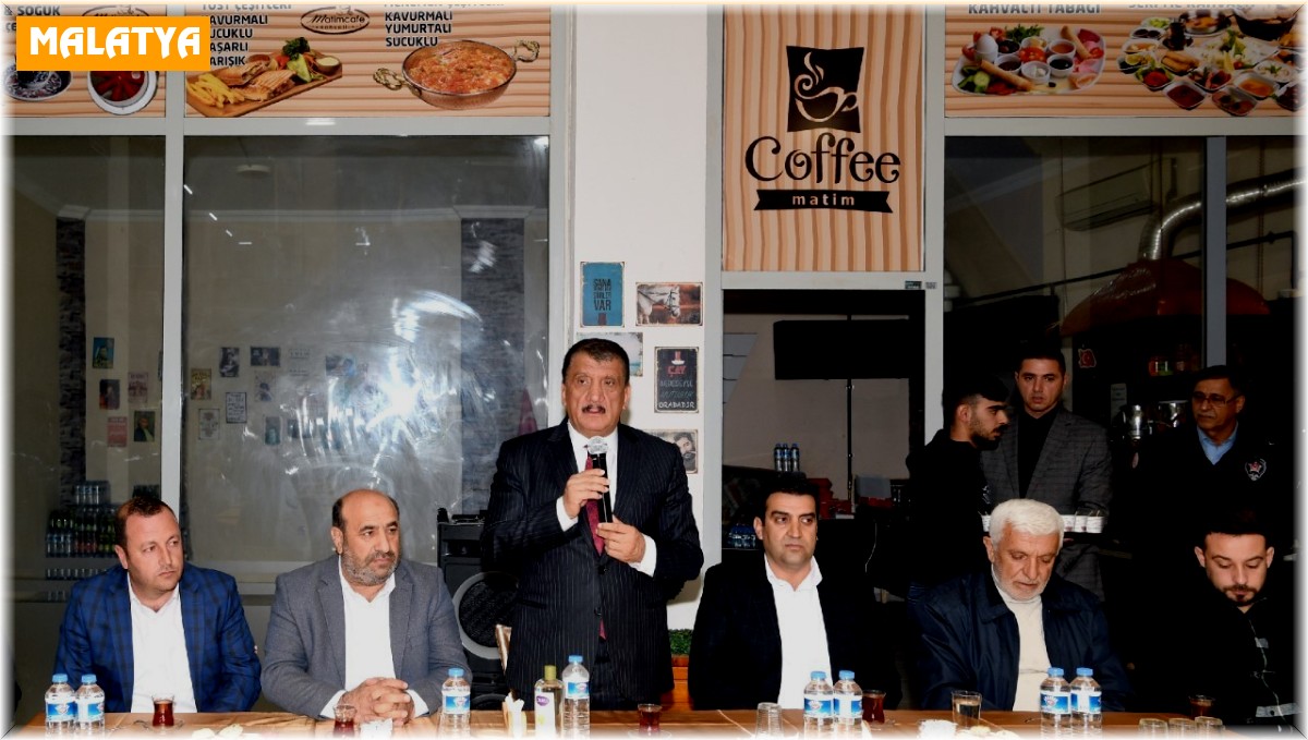 Başkan Gürkan, esnaflarla bir araya geldi