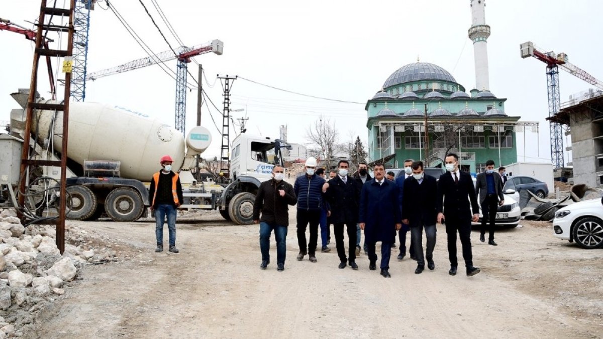 Başkan Gürkan kentsel dönüşüm çalışmalarını yerinde inceledi