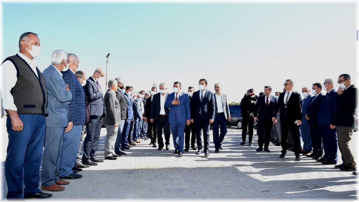 Başkan Gürkan Kuluncak'ta alt ve üst yapı çalışmalarını inceledi