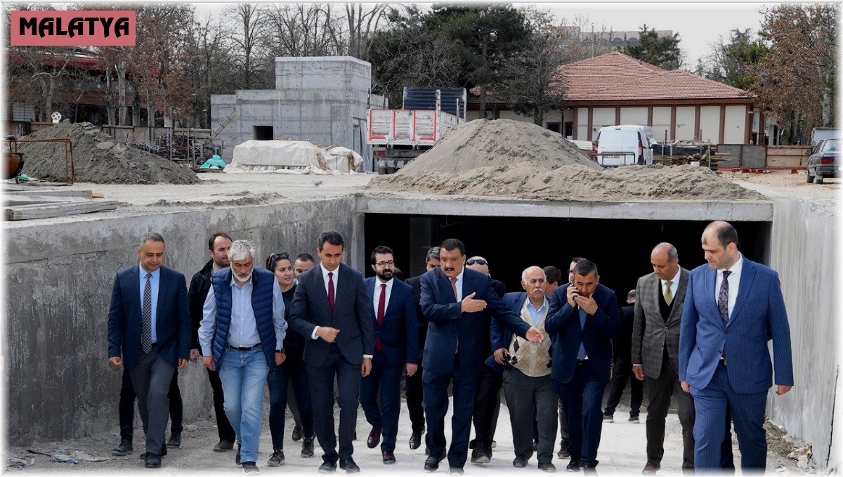 Başkan Gürkan, millet kütüphanesi otoparkında incelemelerde bulundu
