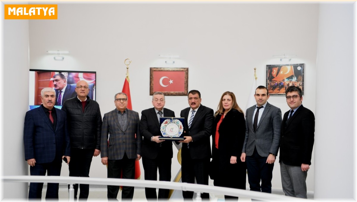 Başkan Gürkan: "Tabiplerimize minnet ve şükran borçluyuz"