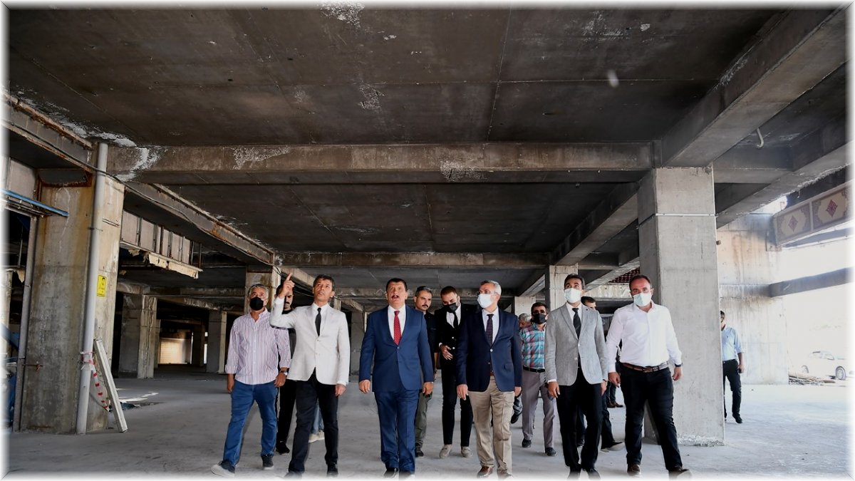 Başkan Gürkan, YİMPAŞ binasındaki çalışmaları inceledi