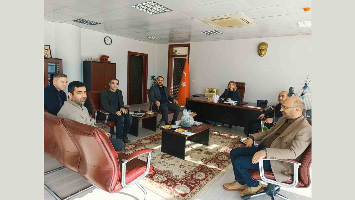 Başkan Gürtürk, FÜ İletişim Fakültesi 2024 değerlendirme toplantısına katıldı