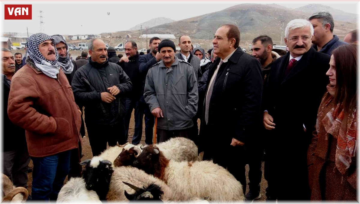 Başkan Kandaşoğlu'ndan canlı hayvan borsası müjdesi