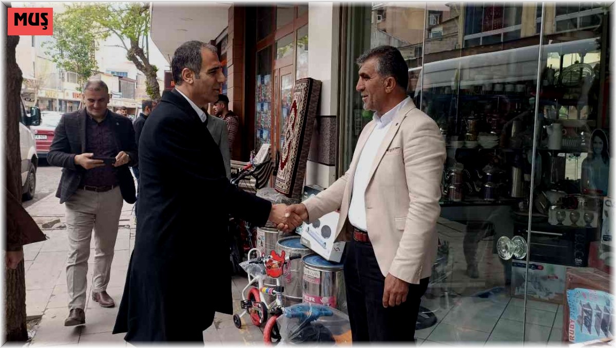 Başkan Kaya: "Esnafımızın gönlüne dokunmak istedik"