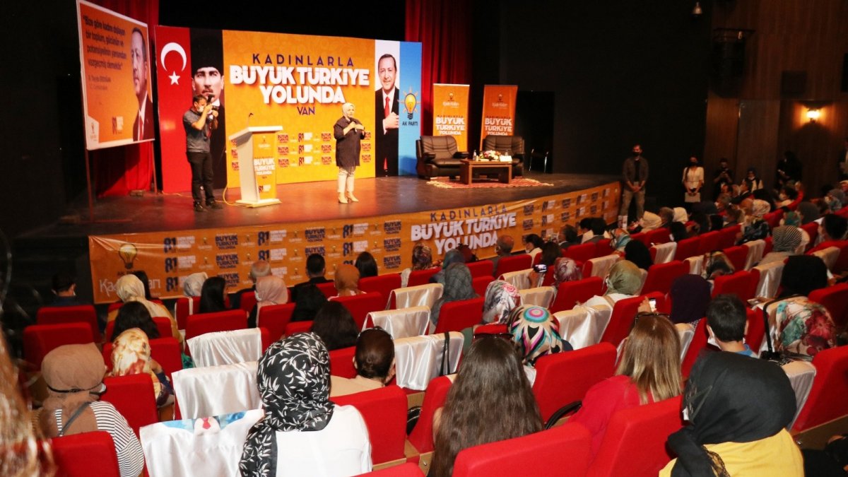 Başkan Keşir Vanlı kadınlarla bir araya geldi