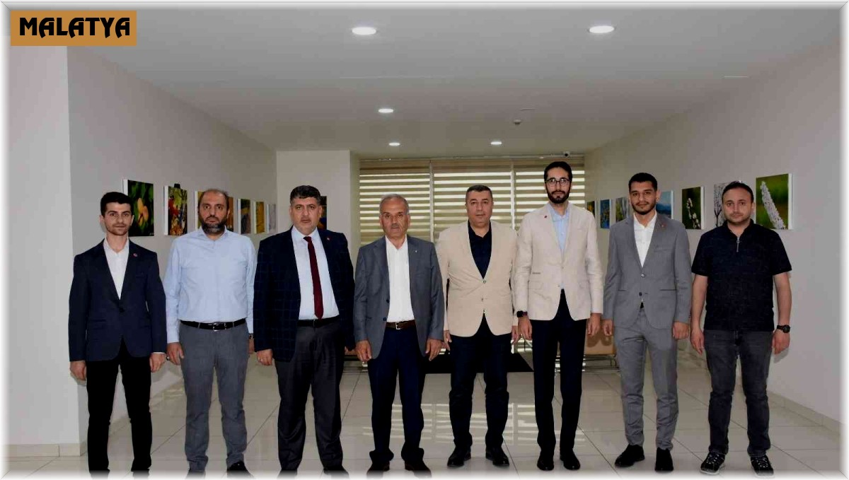 Başkan Özcan'dan kayısı üreticilerine destek çağrısı